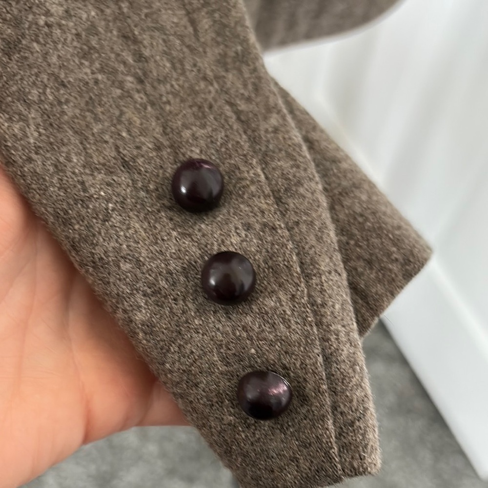 Unique Vintage Brown Blazer with Purple Trim - Picture 4 of 12